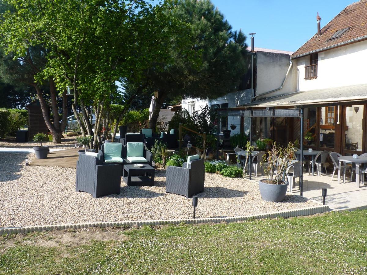 Sainte-Catherine-de-Fierbois L'Arum Antique מראה חיצוני תמונה